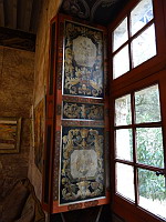 Chateau de Mauriac (11), Fenetre a meneaux, Decor